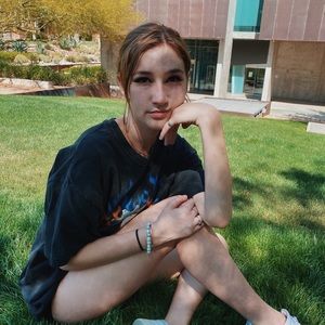 Meet your Posher, Isabelle